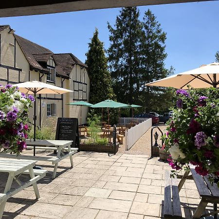 The New Inn Heckfield Bagian luar foto