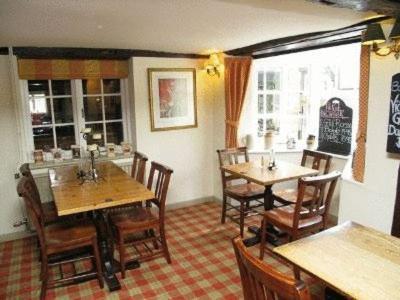 The New Inn Heckfield Bagian luar foto